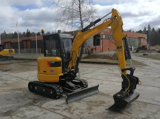 Earth-Moving Machinery 9035E 3.8T Mini Crawler Excavator Digging Machine  3.5 Ton Hydraulic Mini Excavator
