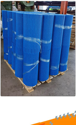 Flat Plastic Mesh Conveyor Belt High Temperature Resistant PP Material