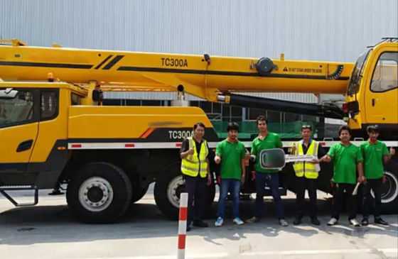 30 Ton Building Block Crane Truck Tow Truck Crane TC300A