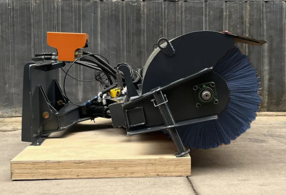 Wear Resistant Cleaning Equipment Machines Crawler Loader Snow Power Sweeper
