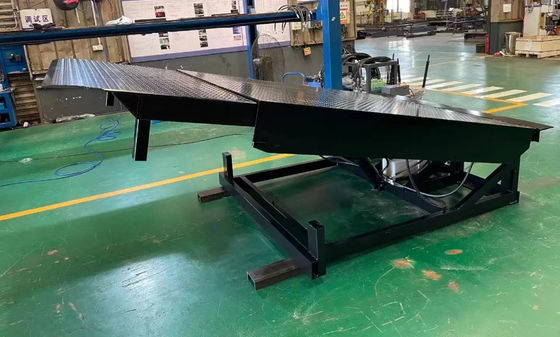 16mm Thickness Telescopic Lip Dock Leveler Hydraulic Dock Leveler