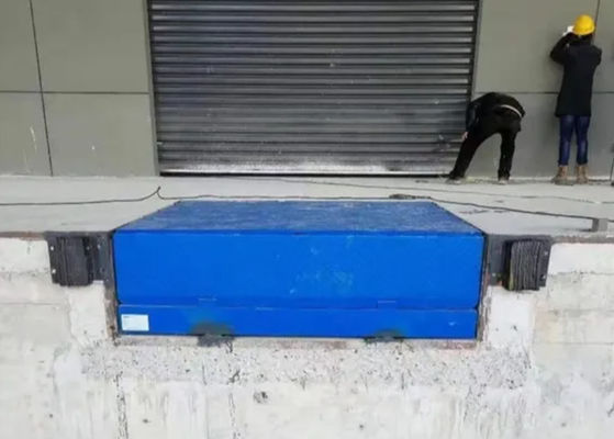CE Logistics Machines Forklift Working Platform Electric Dock Leveler For Warehouse