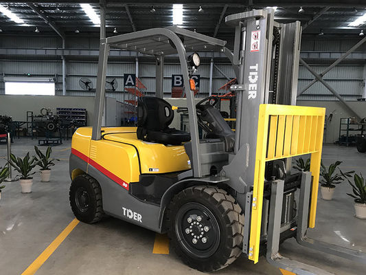 Isuzu C240 Engine 3-Ton  Small Diesel Forklift Truck With Clamp Parts