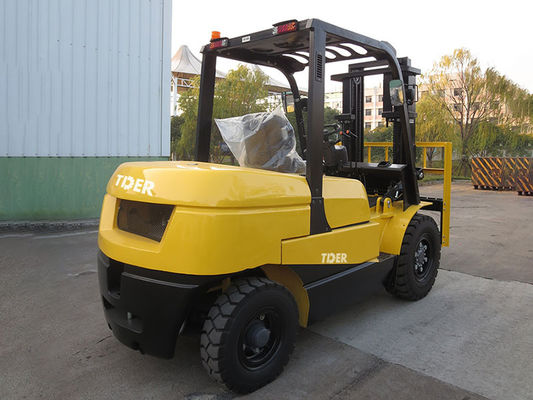 ISUZU 6BG1-02 Engine 5T Diesel Forklift Truck Intelligent Starting System Hydraulic Stacker Trucks