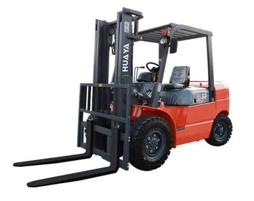 XINCHAI 498(4C6) Engine 5T Diesel Forklift CPC50 65kw 3000-7000mm Lifting Height